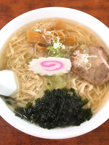 「塩ラーメン大盛り」@手打ラーメン松よしの写真