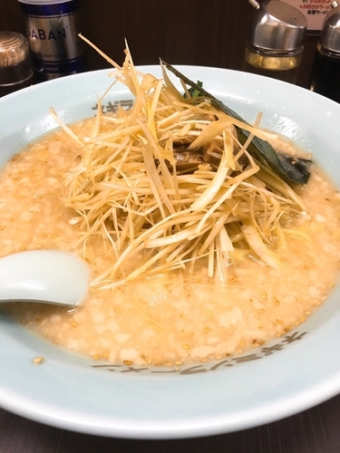 「ネギ白味噌ラーメン中盛り」@ラーメンショップ椿 ひたちなか店の写真