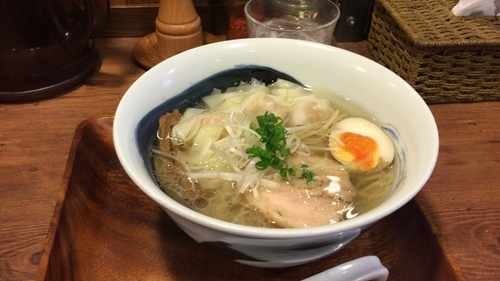 「塩ワンタン」@らーめん HOMEの写真