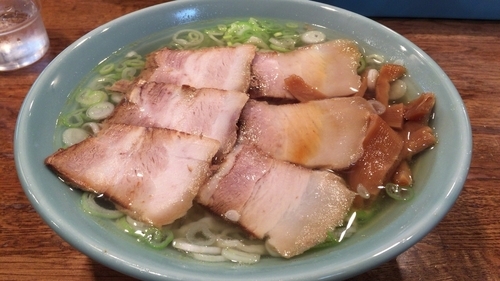 「醤油チャーシュー麺」@丸信ラーメン 駅前店の写真