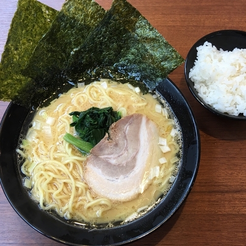 「ラーメン680円」@横浜家系ラーメン せんげん家の写真