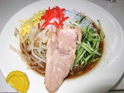 「冷し中華　400円」@博多天神 新橋2号店の写真