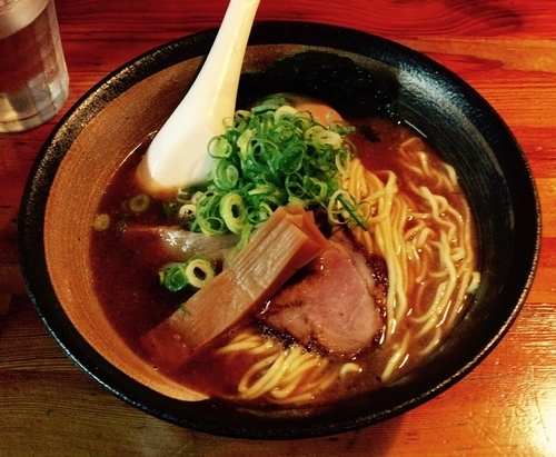 「濃厚魚介ラーメン（味玉サービス）830円」@瞠 池袋店の写真