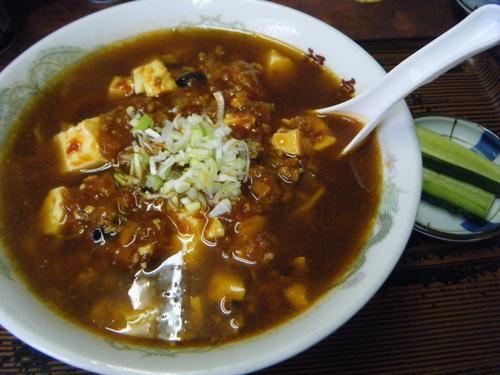 「麻婆豆腐入りラーメン650円：辛く」@味処 福泉の写真