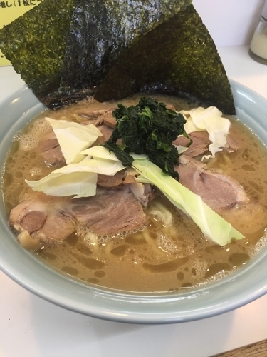 「チャーシュー麺中盛950円、硬め濃いめ」@横浜ラーメン庄家の写真