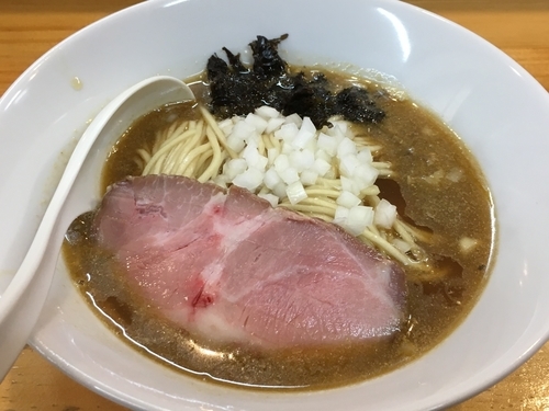 「煮干そば(醤油) ＋和え玉、味玉」@煮干中華ソバ イチカワの写真