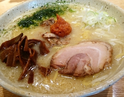 「辛味噌ラーメン、大盛り」@つじ田 味噌の章 飯田橋店の写真