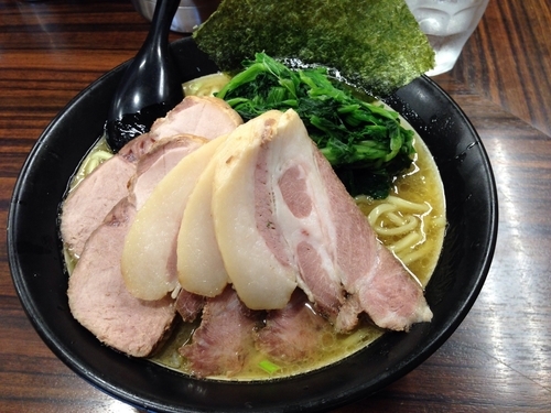 「チャーシュー麺」@豚骨醤油らーめん 誠屋 池尻店の写真