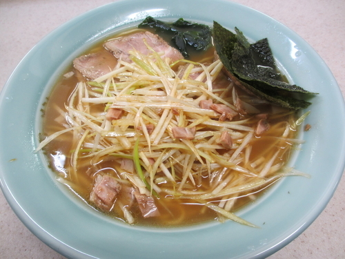 「ネギチャーシューメン￥８５０」@ラーメンショップ つきみ野店の写真