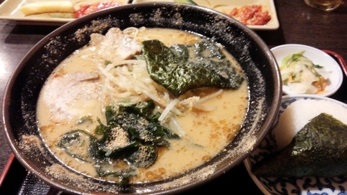 「胡麻ラーメン」@福寅の写真