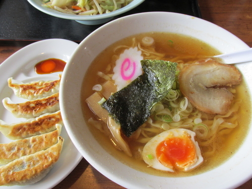 「梵天らーめん+餃子（5個）　「580円+210円」」@らーめん梵天 日光店の写真