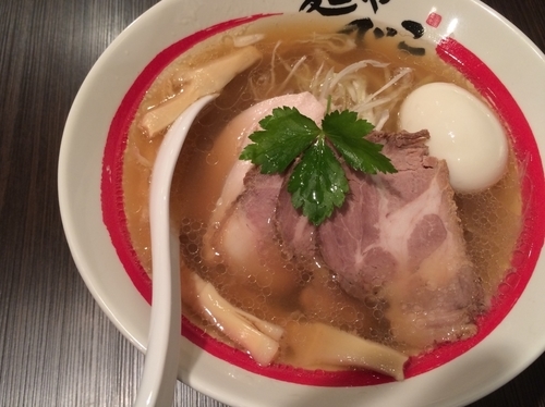 「塩そば」@麺や でこの写真