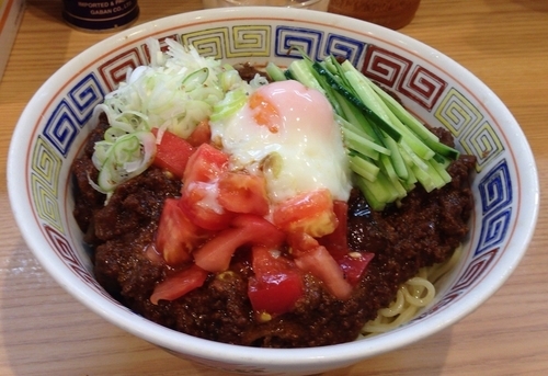 「夏の炸醤麺(限定)大盛(850円＋100円)」@ほっこり中華そば もつけの写真