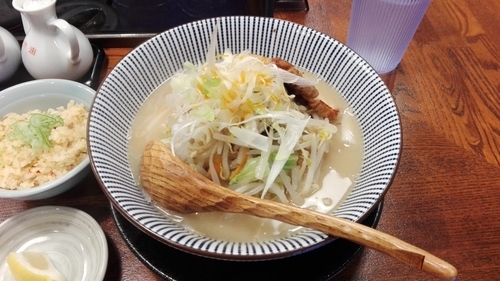 「ラーメン」@麺屋まるはなの写真