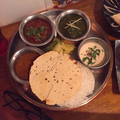 「カレープレート（2種）＋鹿カバブ＋ゴルゴンゾーラクルチャ」@シバカリーワラの写真