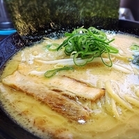 濃厚とんこつ醤油ラーメン