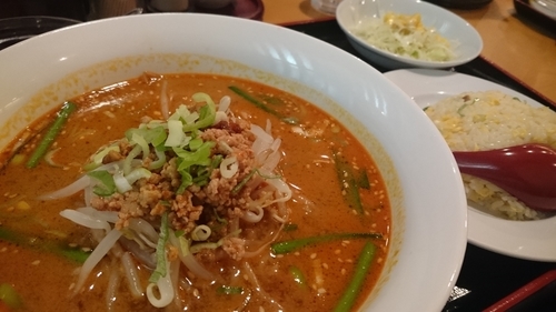 「担々麺ランチセット８００円」@中華 女児紅の写真