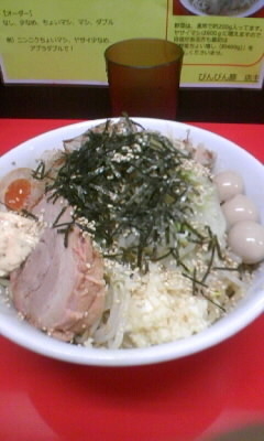 「冷やし中か？中(ニンニク、エビマヨ)850円」@びんびん豚の写真