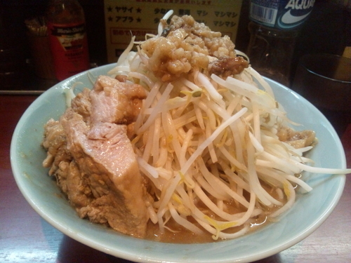 「ミニらーめん　盛り普通」@立川マシマシ 神田駅前店の写真