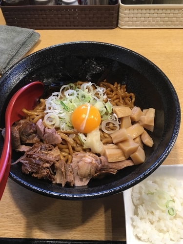 「油そば・並盛（汁なし）　740円」@in EZO 南郷店の写真