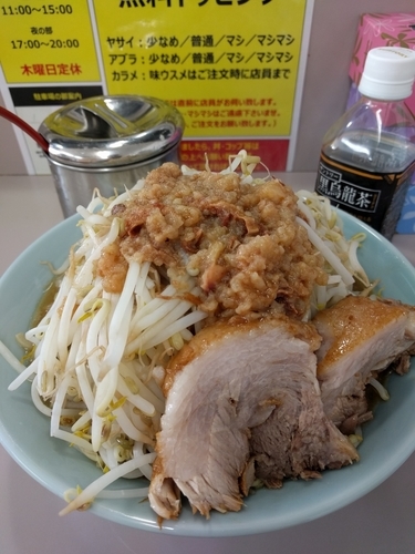 「中ラーメン玉ねぎ(アブラ増し)」@立川マシマシ 足利総本店の写真