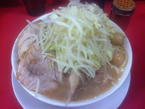 「大豚W　ニンニク+味付けうずら　1000円」@ラーメン二郎 大宮店の写真