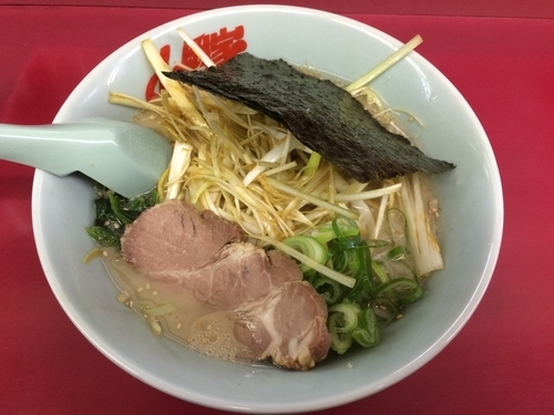 「塩ラーメン+味付け白髪ネギ」@ラーメン山岡家 小山田間店の写真