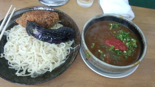「真夏のカレーつけ麺(平打ち麺)　D」@MENYA 食い味の道有楽の写真