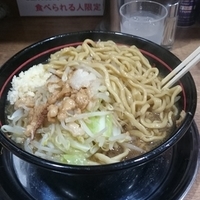 小ラーメン650円(ニンニク増し、アブラ、カラメ)