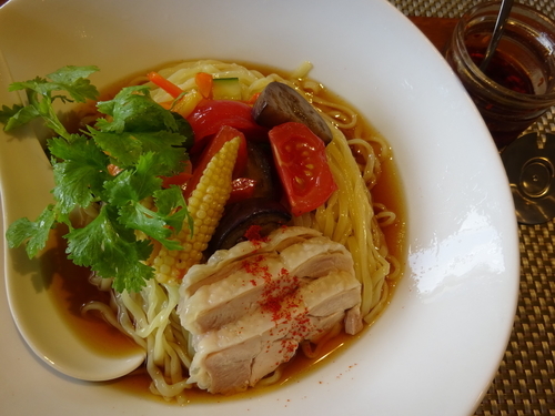 「冷やし麺 980円 ＋ 発芽玄米入り白ごはん（小） 100円」@生粋 花のれんの写真