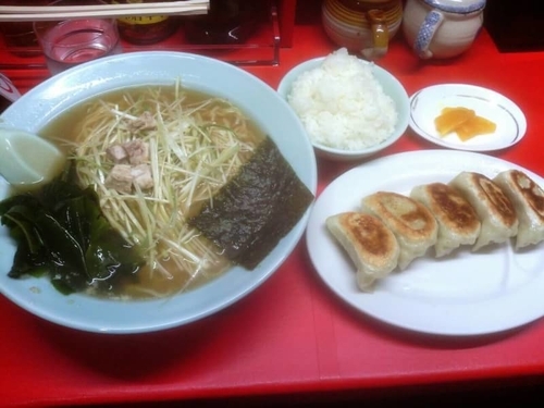 「ネギラーメン餃子セット」@新ラーメンショップ 蕨店の写真