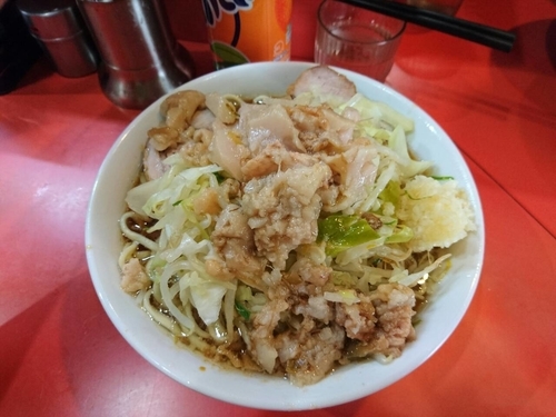 「小ラーメン　ニンニクアブラ　700円」@ラーメン二郎 仙川店の写真
