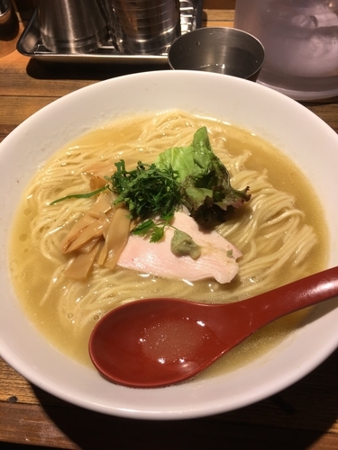 「鶏白湯ラーメン」@麺屋 翔 西新宿本店の写真