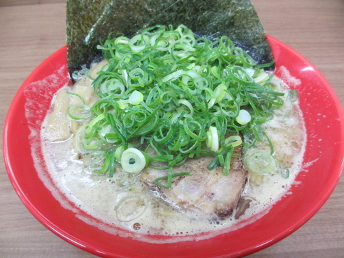 「熱血中華そば(並)￥７３０九条葱￥１００」@熱血らーめん in Yokohamaの写真