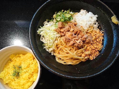 「ガーリックまぜ＋半ターメリックライス」@七福軒の写真