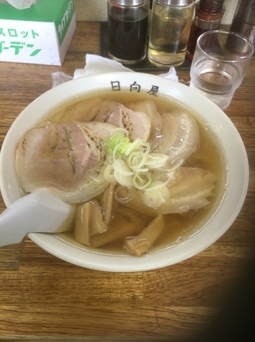 「チャーシュー麺と餃子」@青竹手打ちラーメン 日向屋の写真