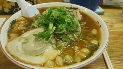「尾道ホルモンラーメン(850円)」@三公の写真