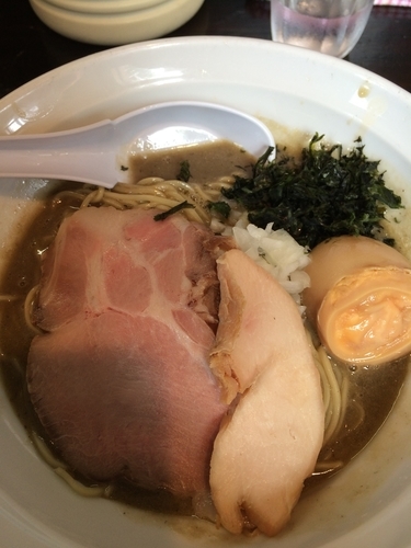 「煮干し濃麺HV」@濃麺 海月の写真