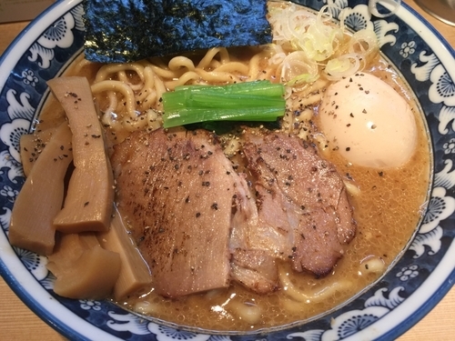 「2号ラーメン味玉大盛」@ラーメン 雷鳥の写真
