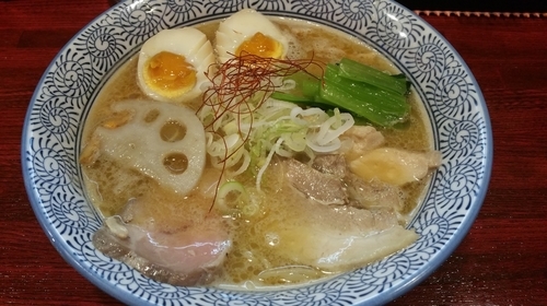 「鯛白湯そば(780)+味玉(100)」@麺処 善龍の写真