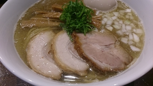 「中華そば 塩。メンマ増し、味玉。」@中華そば 飯村製作所の写真