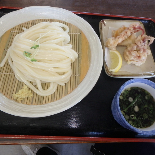 「ざるうどん(小)(270円)、生たこ(150円)」@百こ萬の写真