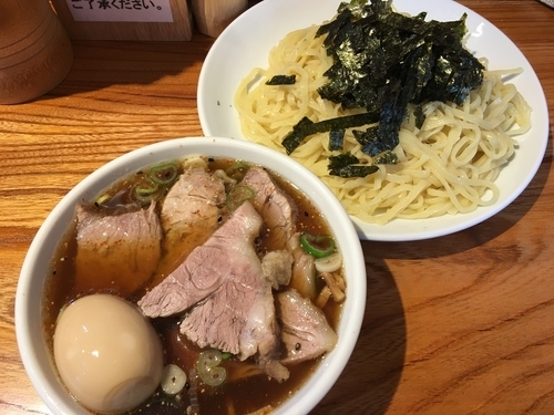 「チャーシューざるラーメン 1200円 味玉100円」@神田らぁめん 悠 HARUKAの写真