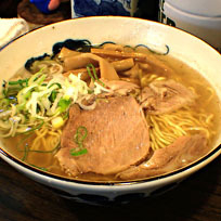 「塩ラーメン（油少な目）」@雷文の写真