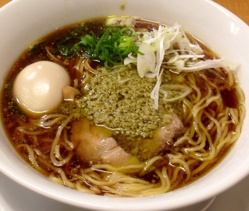 「醤油そば～牡蠣のアヒージョ添え　750円 　味玉　100円」@中華そば 大井町 和渦の写真