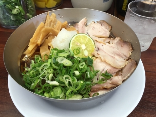 「期間限定 冷やしラーメン ¥810」@ラーメン魁力屋 三鷹大沢店の写真