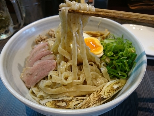 「鴨油とエシレバターの油そば1050円＋ビール＆いろいろ」@柳麺 呉田-goden-の写真