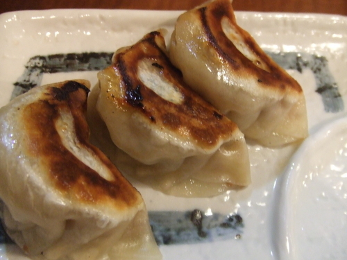 「半餃子　２００円」@手打ら～めん tic,tacの写真