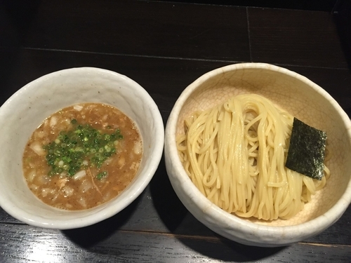 「浸け豚そば 大盛(830円)」@俺の空 新宿店の写真