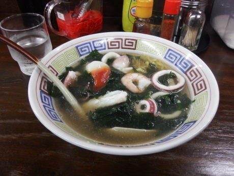 「浜チャンポン　塩味ハーフ」@浜チャンポン 長万部三八飯店 西岡店の写真